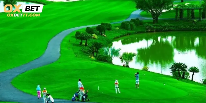 Giải đấu hấp dẫn quy tụ những golfer chuyên nghiệp tranh tài.